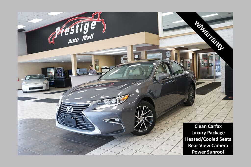 2016 LEXUS ES