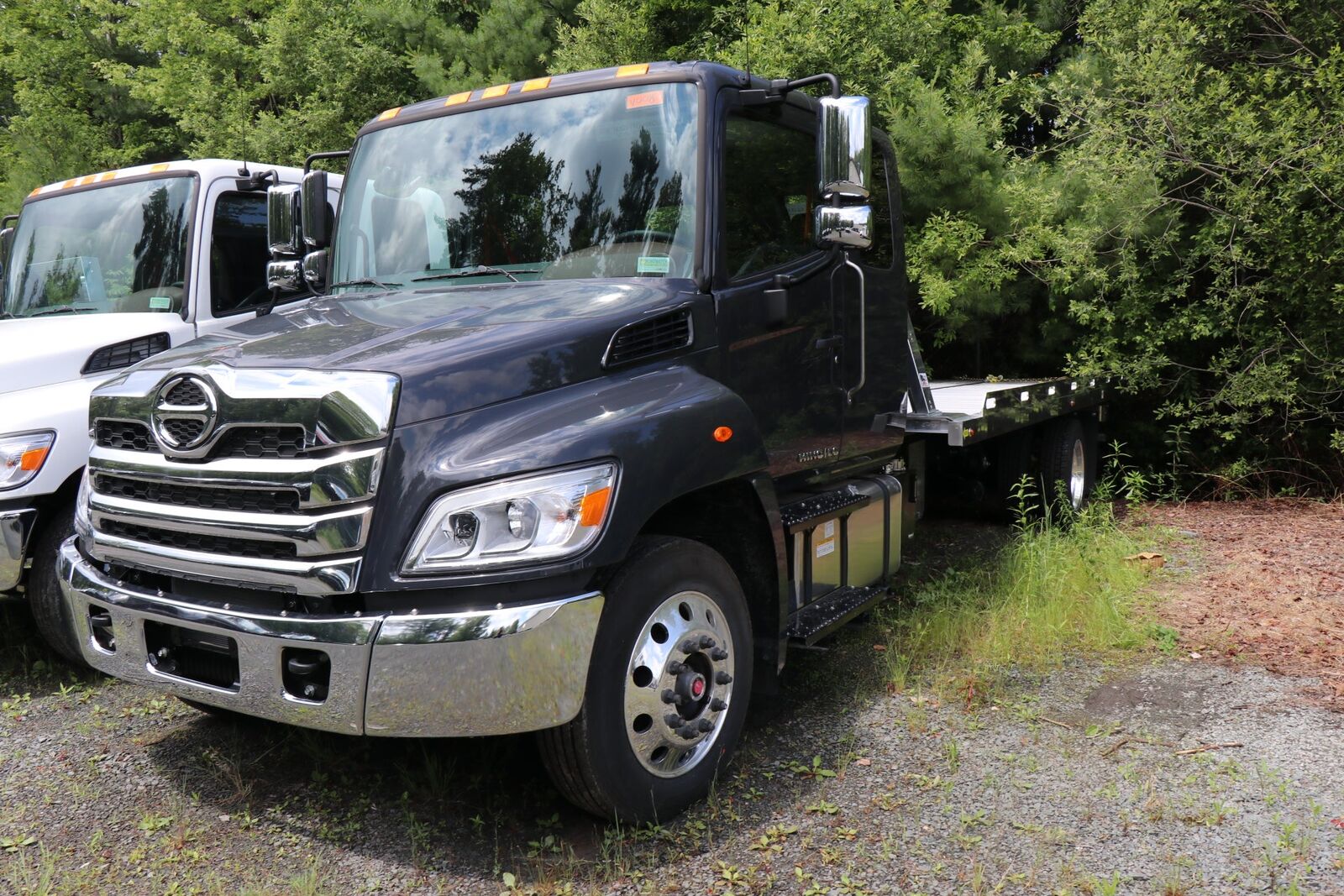 2027 HINO L6