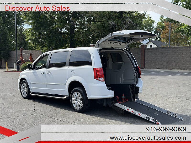 2016 DODGE Grand Caravan