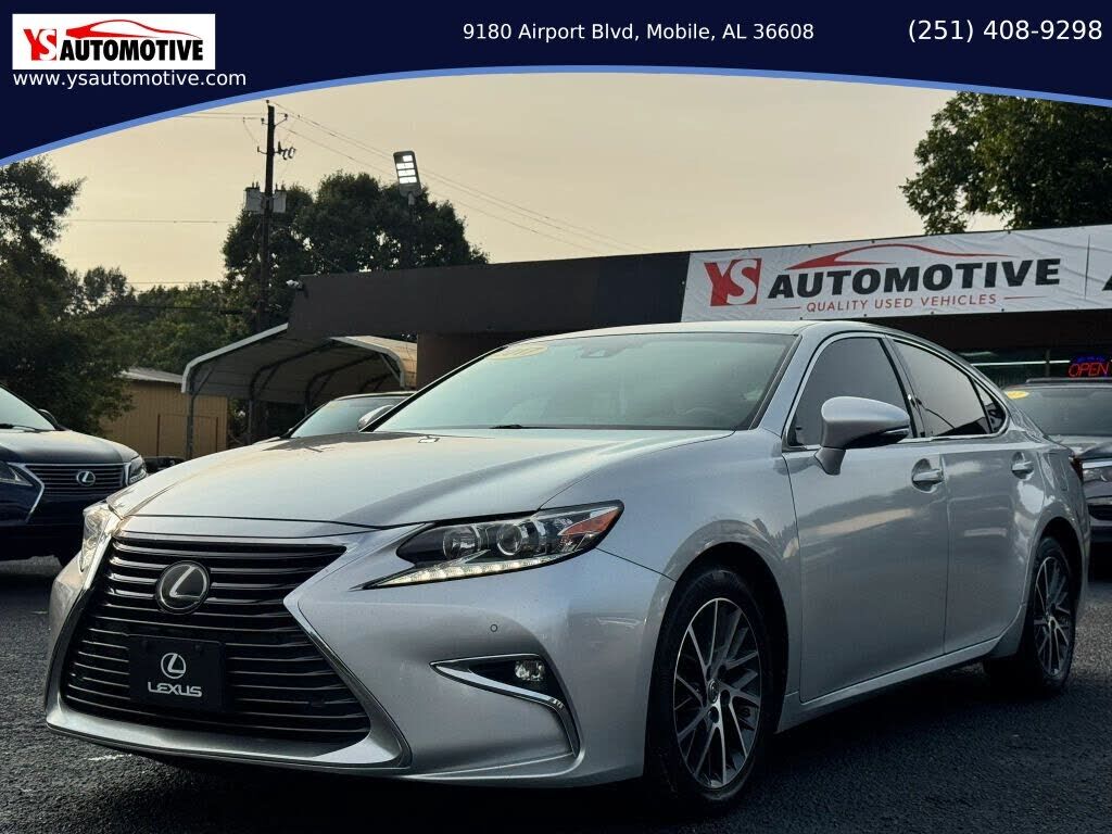 2017 LEXUS ES