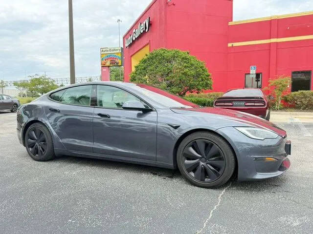 2023 TESLA Model S
