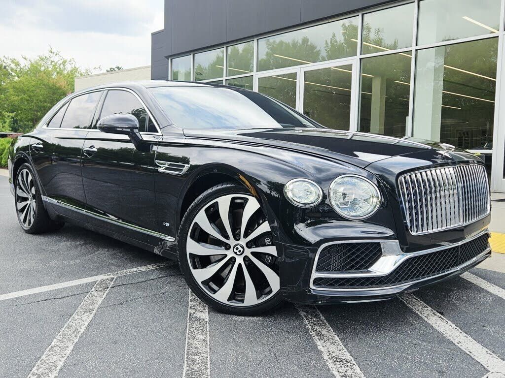 2022 BENTLEY Flying Spur