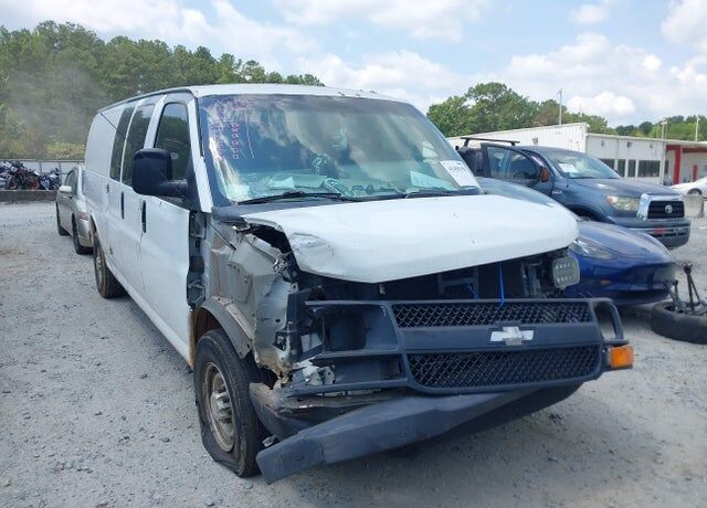 2011 CHEVROLET Express