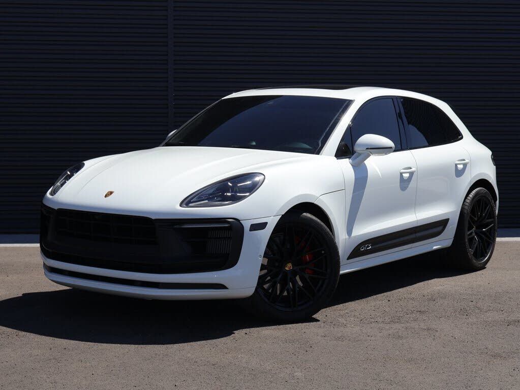 2022 PORSCHE Macan