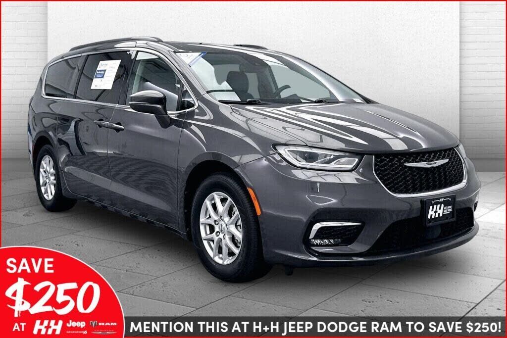 2022 CHRYSLER Pacifica