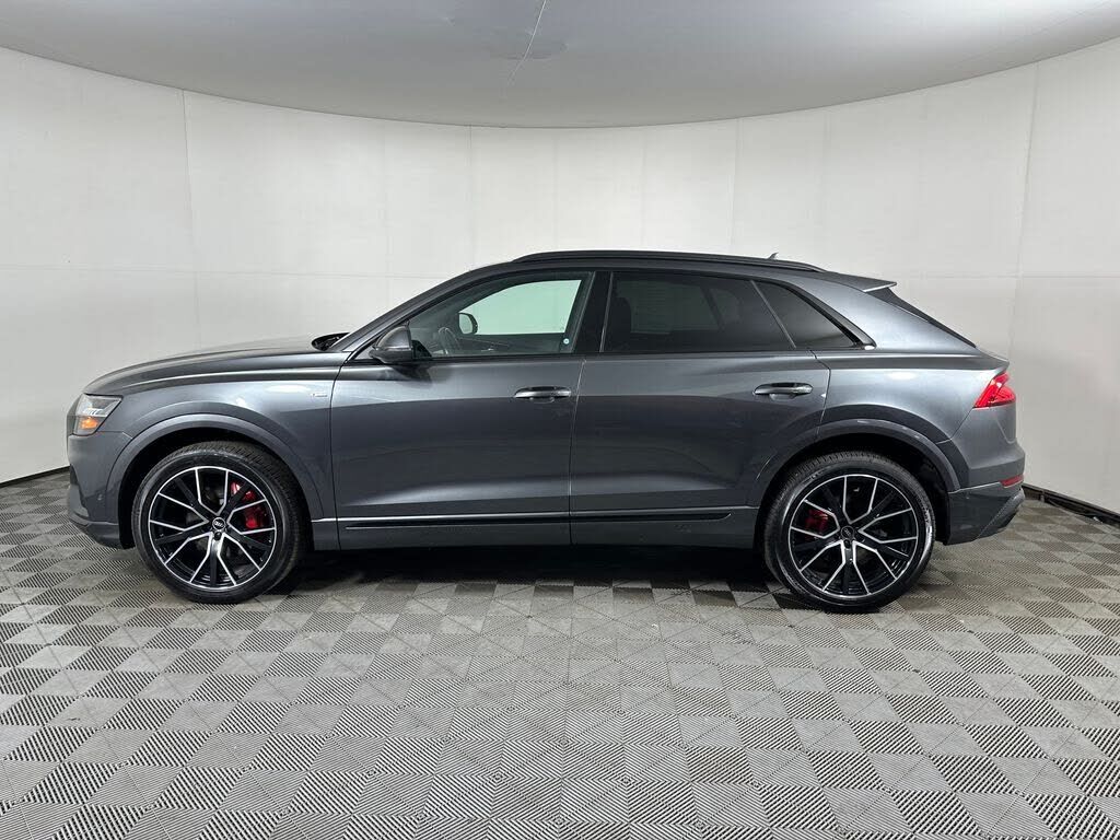 2021 Audi Q8