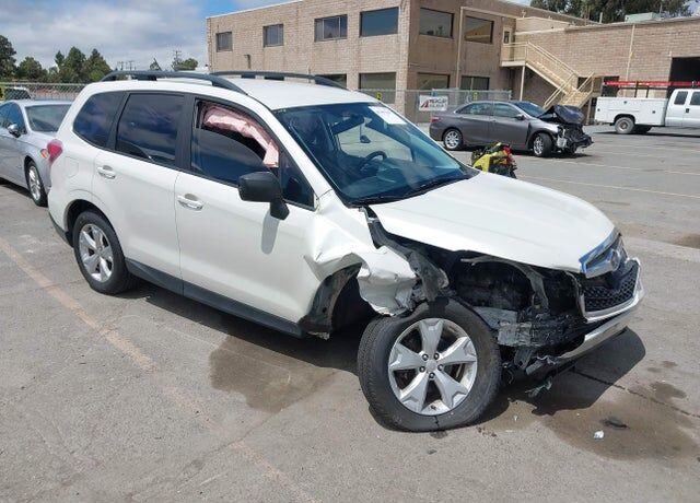 2015 SUBARU Forester
