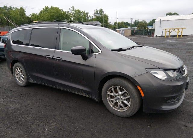 2021 CHRYSLER Voyager