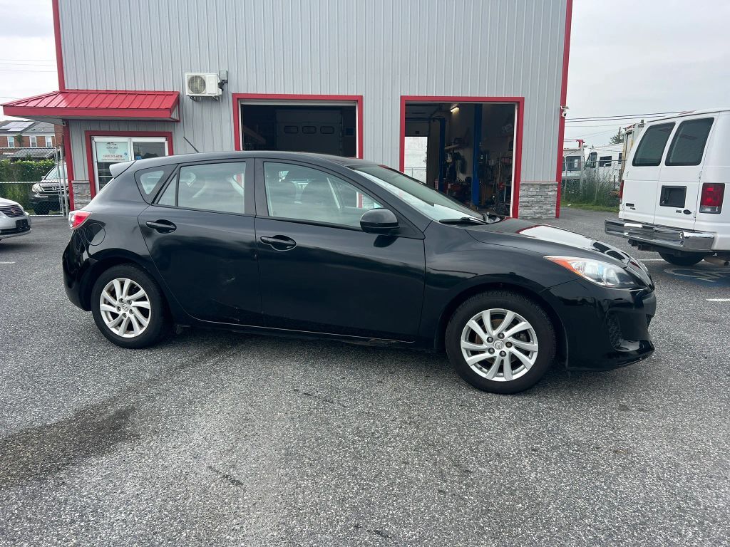 2012 MAZDA Mazda3
