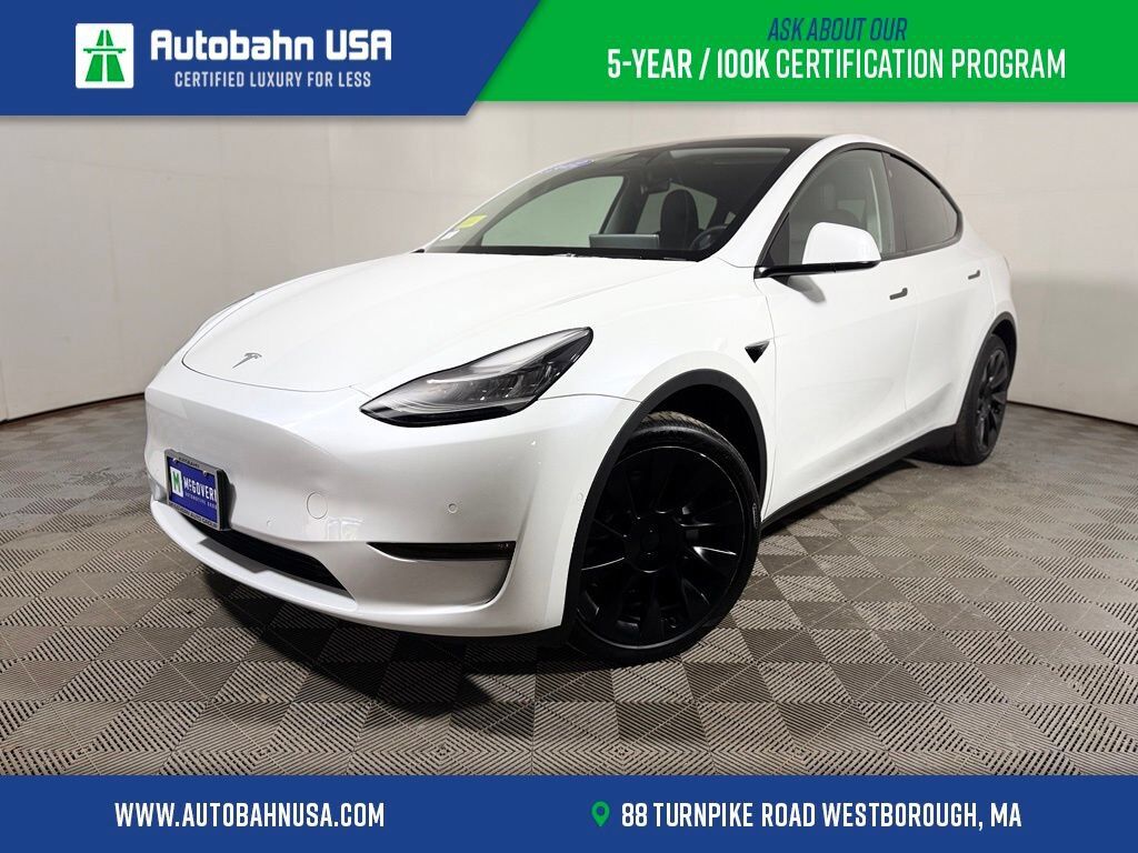 2022 TESLA Model Y