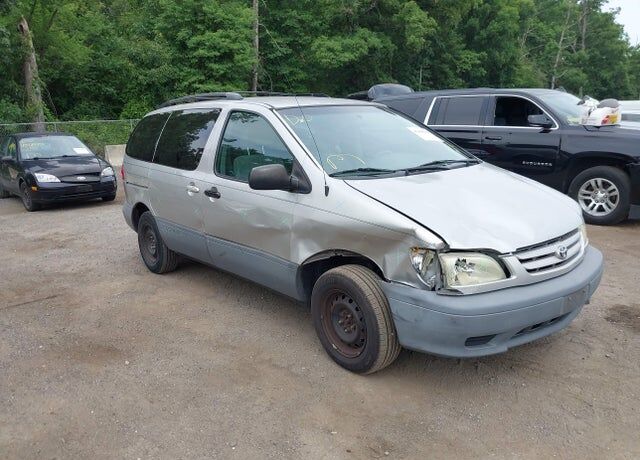 2003 TOYOTA Sienna