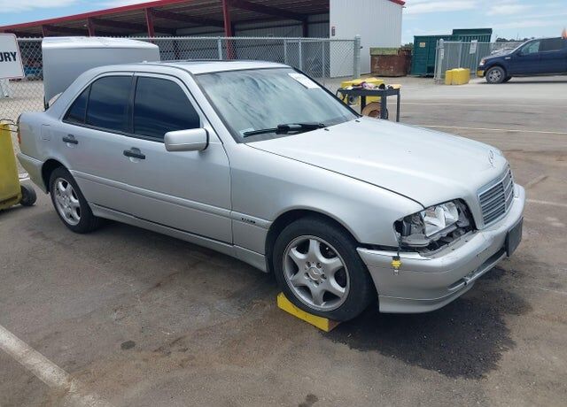 2000 MERCEDES-BENZ C-Class