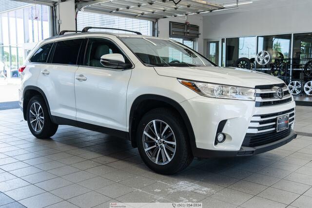 2019 TOYOTA Highlander