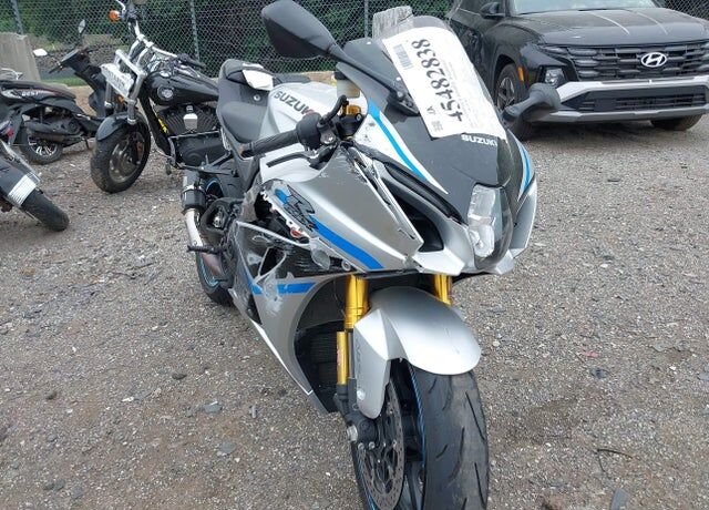 2025 SUZUKI GSX-R1000R