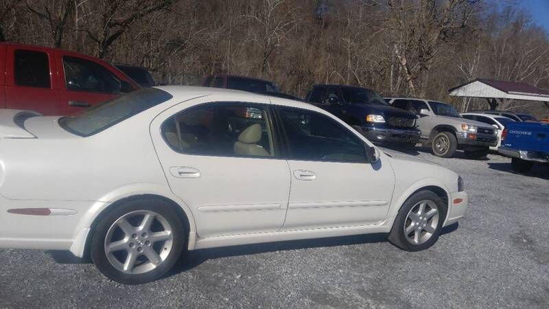 2002 NISSAN Maxima