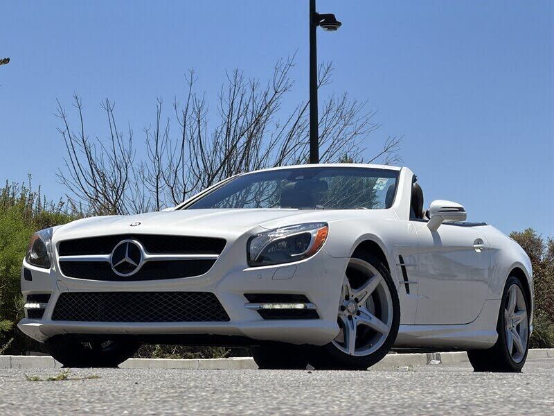 2015 MERCEDES-BENZ SL-Class