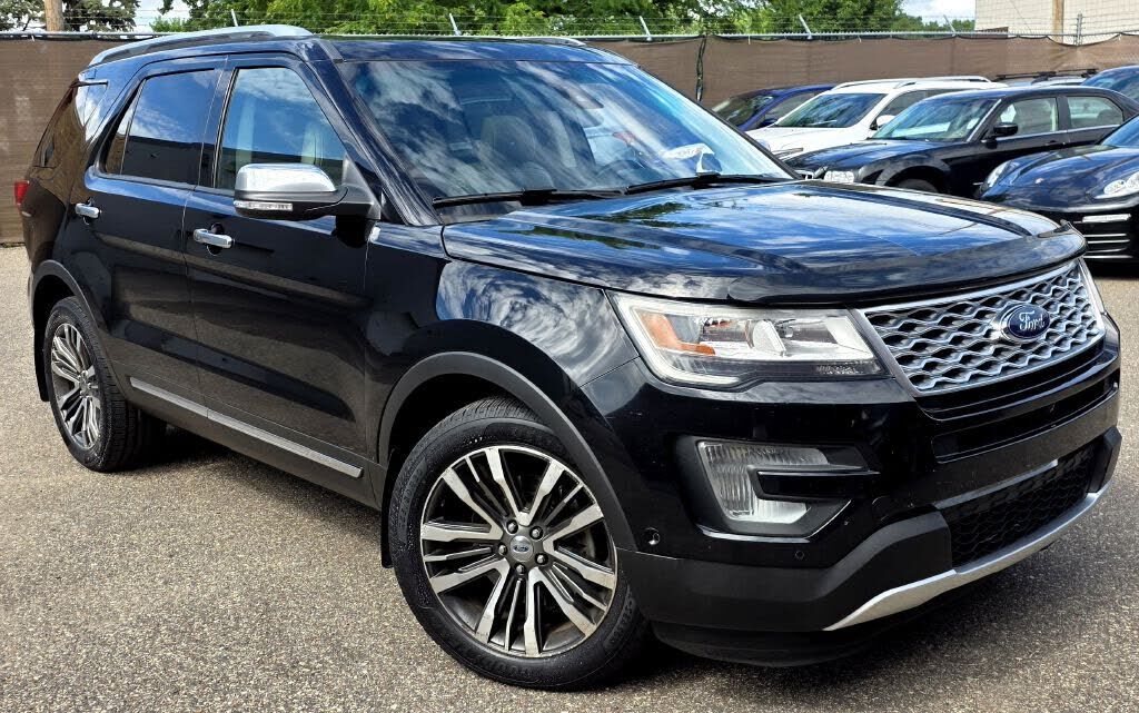 2016 FORD Explorer