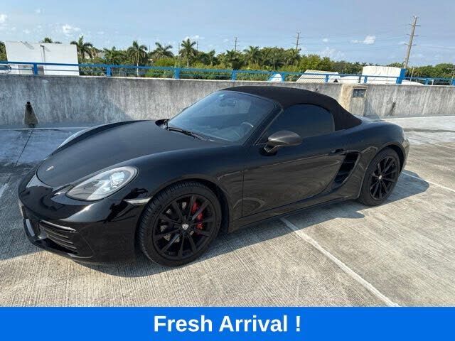 2017 PORSCHE Boxster