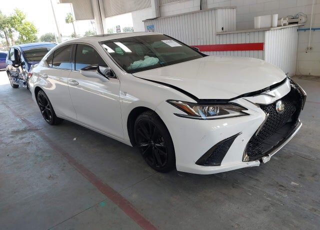 2023 LEXUS ES