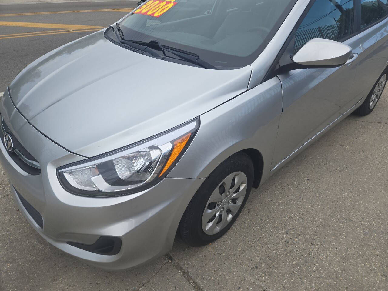 2015 HYUNDAI Accent