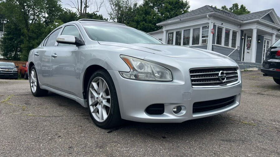 2009 NISSAN Maxima