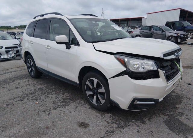 2018 SUBARU Forester