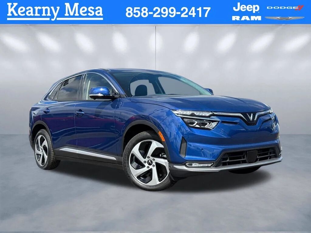 2025 VINFAST VF 8
