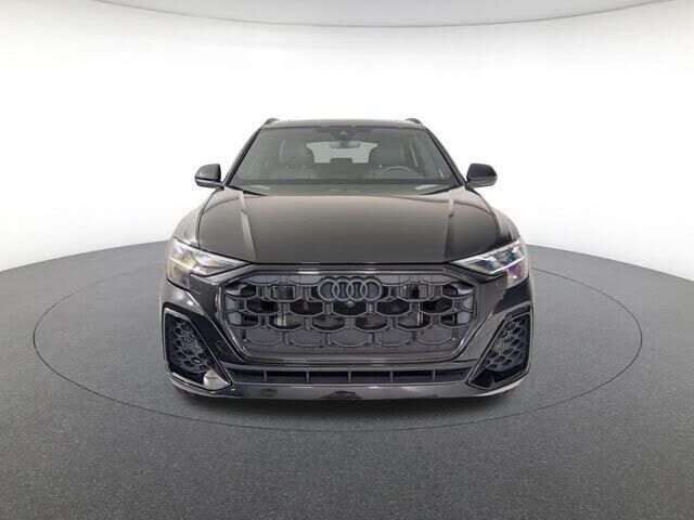 2025 Audi Q8