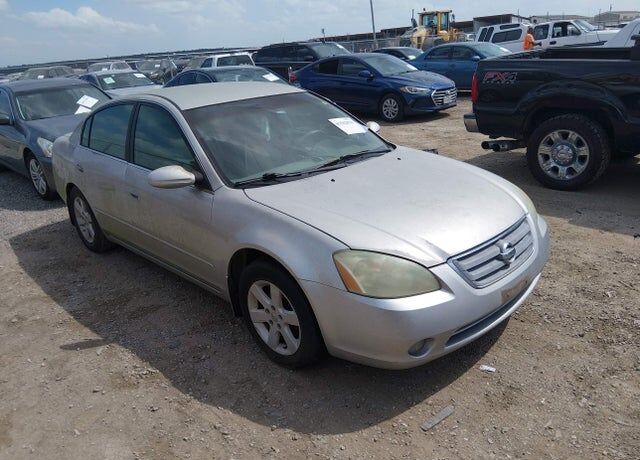 2004 NISSAN Altima