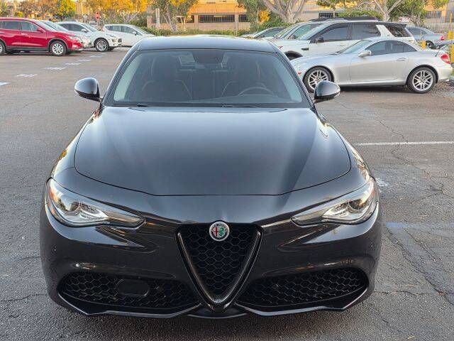 2017 ALFA ROMEO Giulia