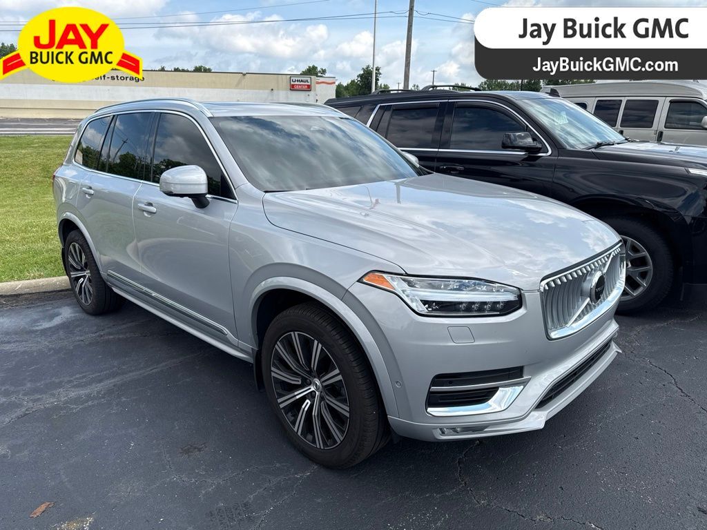2023 VOLVO XC90