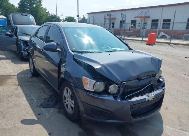 2016 CHEVROLET Sonic