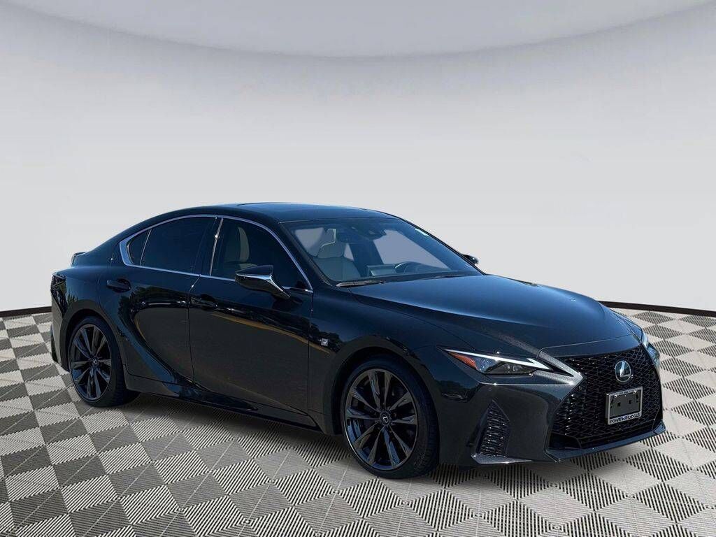 2023 LEXUS IS