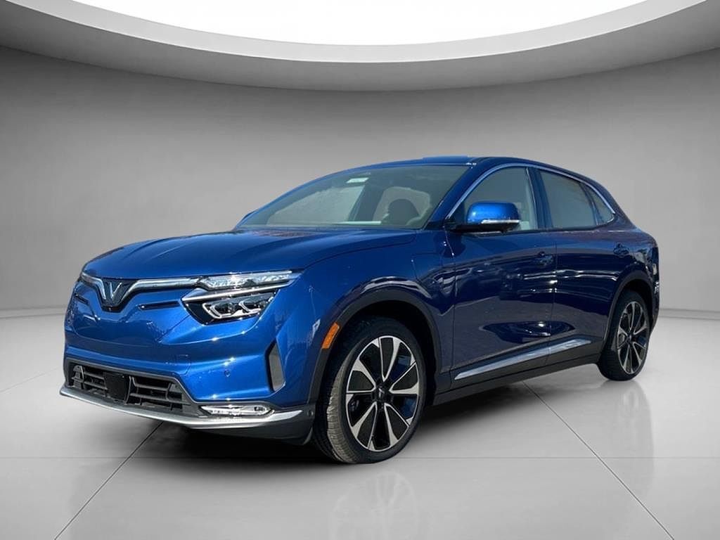 2024 VINFAST VF 8
