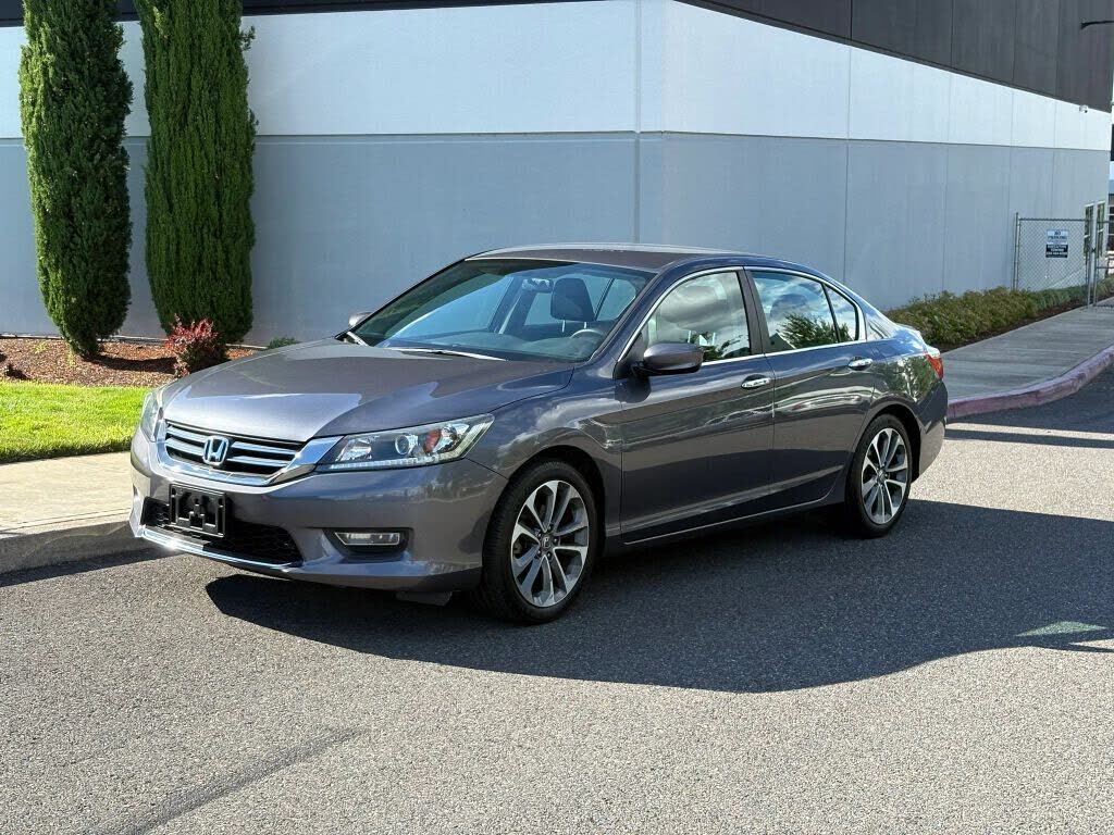 2013 HONDA Accord