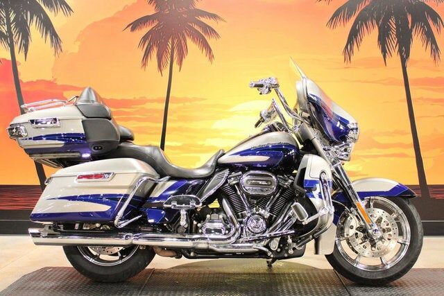 2017 HARLEY DAVIDSON FLHTKSE / CVO LIMITED