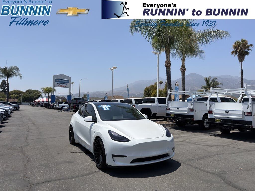 2021 TESLA Model Y