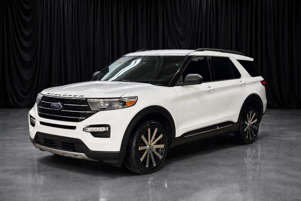 2020 FORD Explorer