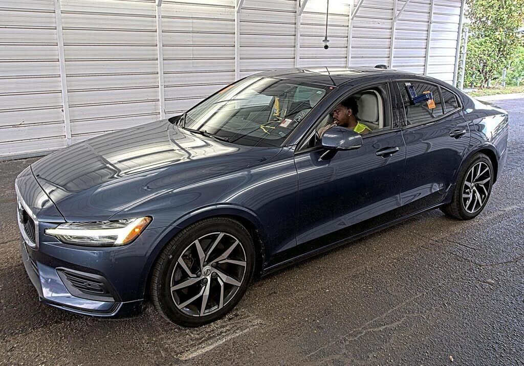 2020 VOLVO S60