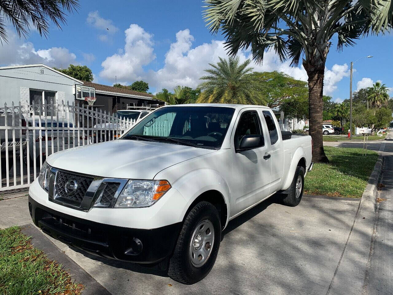 2015 NISSAN Frontier