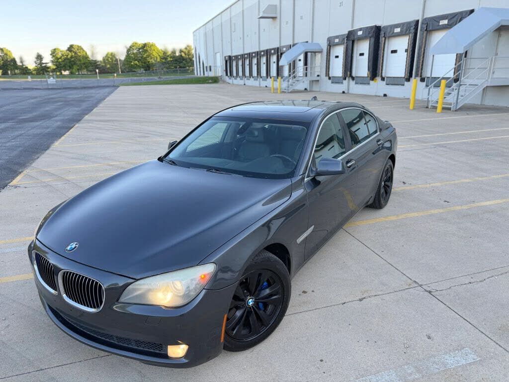 2011 BMW 7 Series