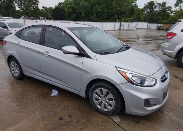 2016 HYUNDAI Accent