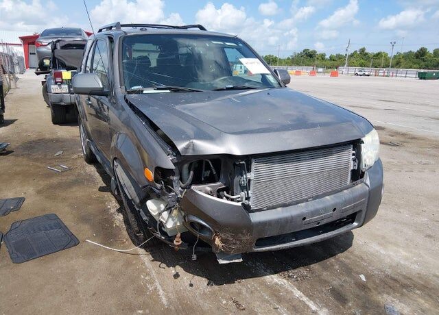 2011 FORD Escape