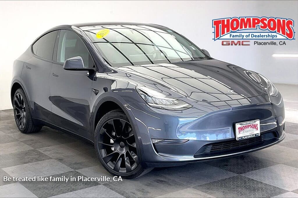 2023 TESLA Model Y