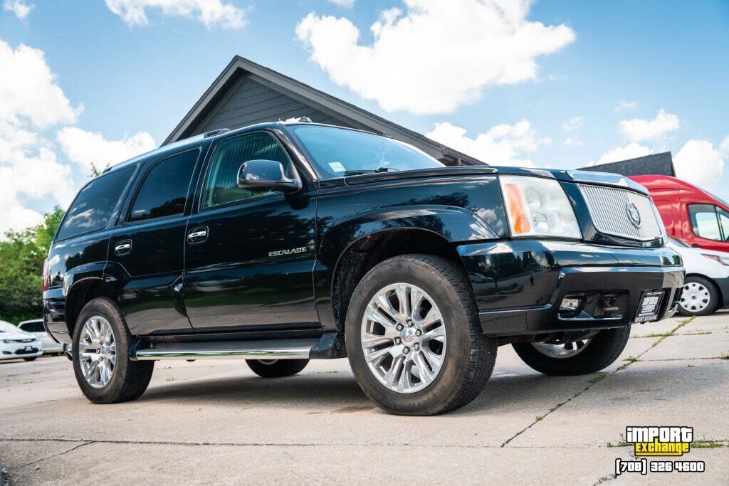 2004 CADILLAC Escalade