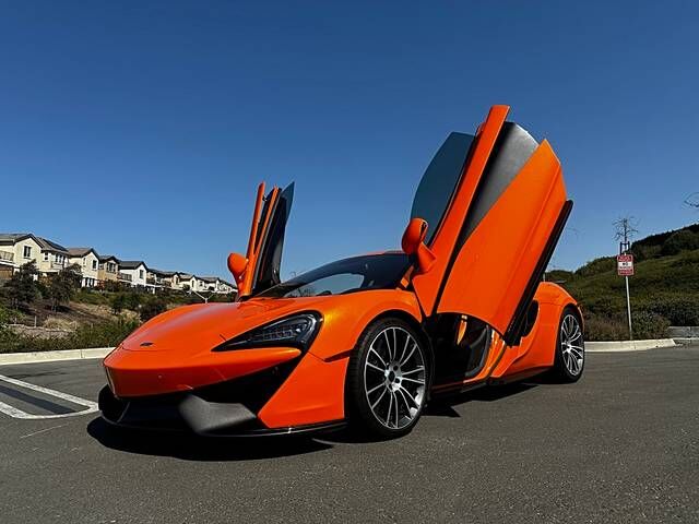 2017 MCLAREN 570S