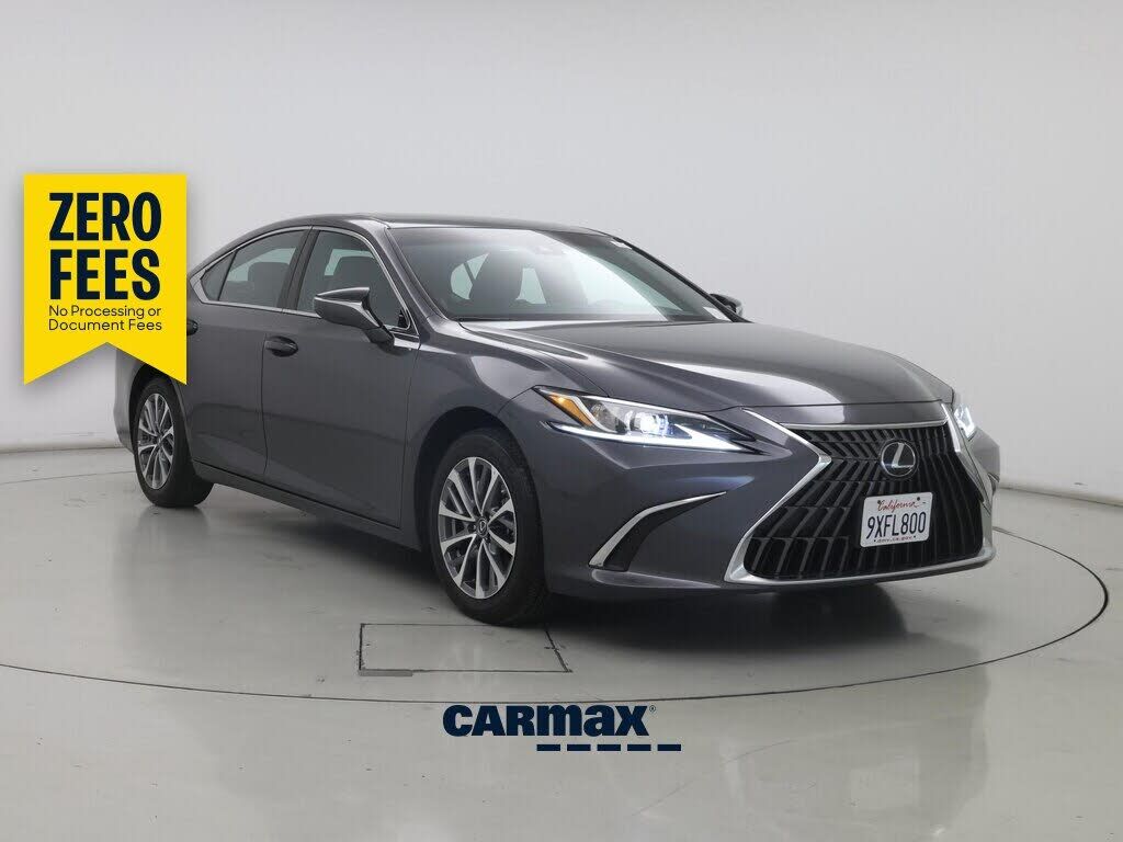 2025 LEXUS ES