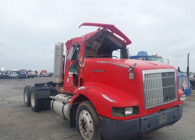 1995 INTERNATIONAL 9200