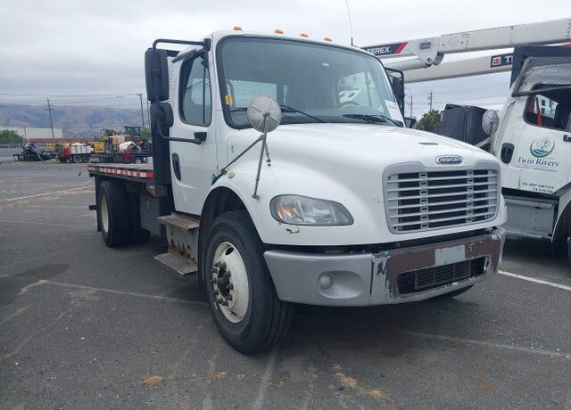 2016 FREIGHTLINER M2