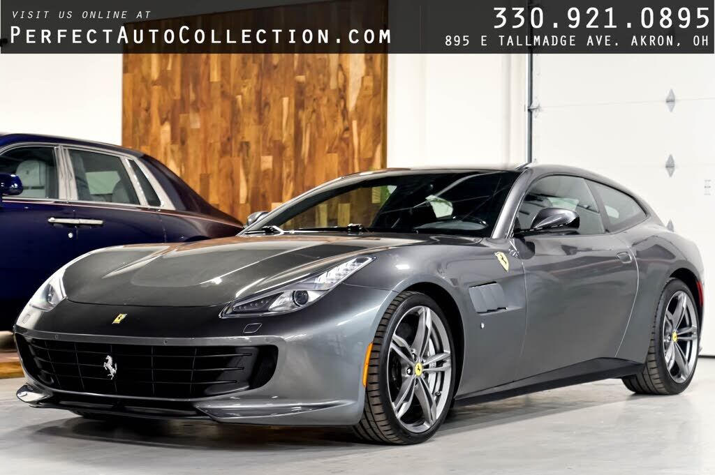 2017 FERRARI GTC4Lusso